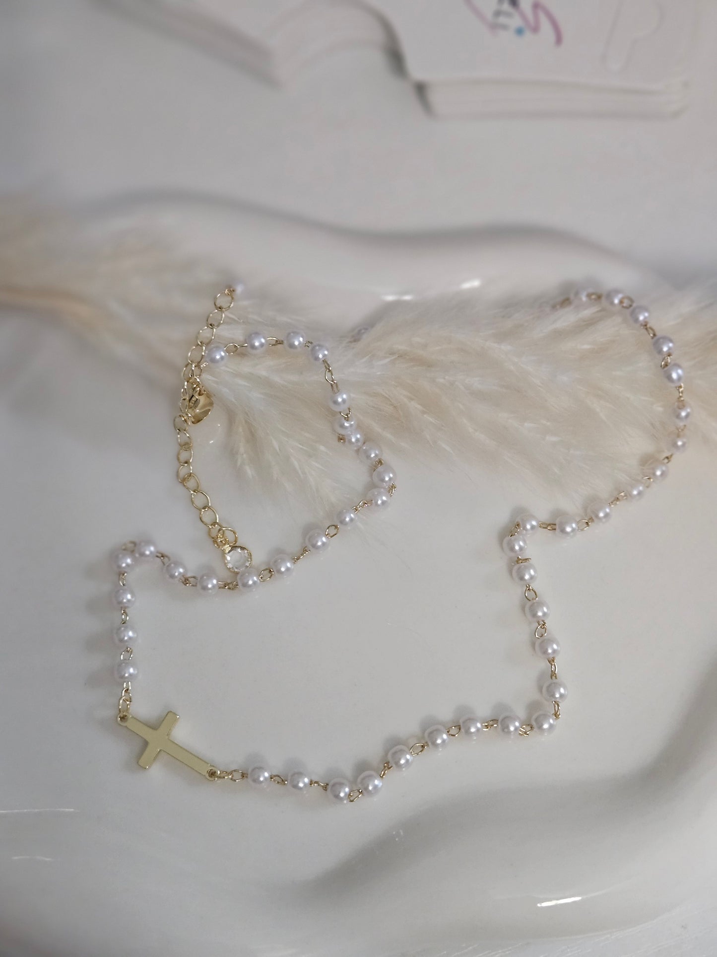 Side Cross Pearl Necklace