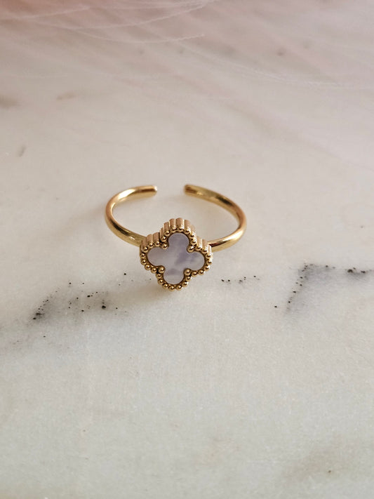 18K Gold Stainless Steel White Leaf Clove Ring