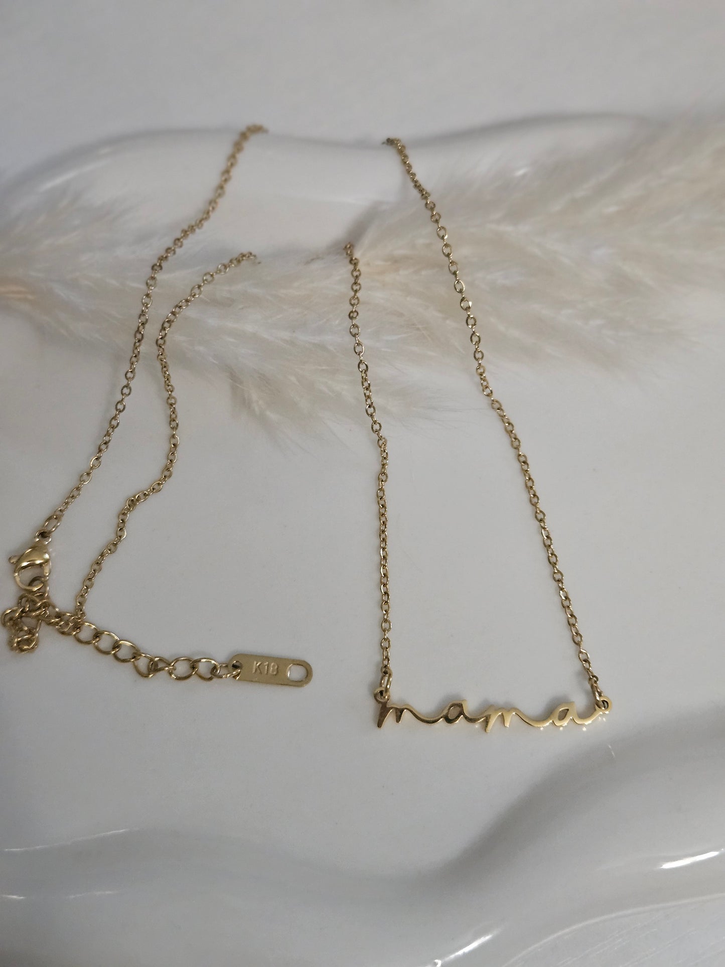 Mama Necklace